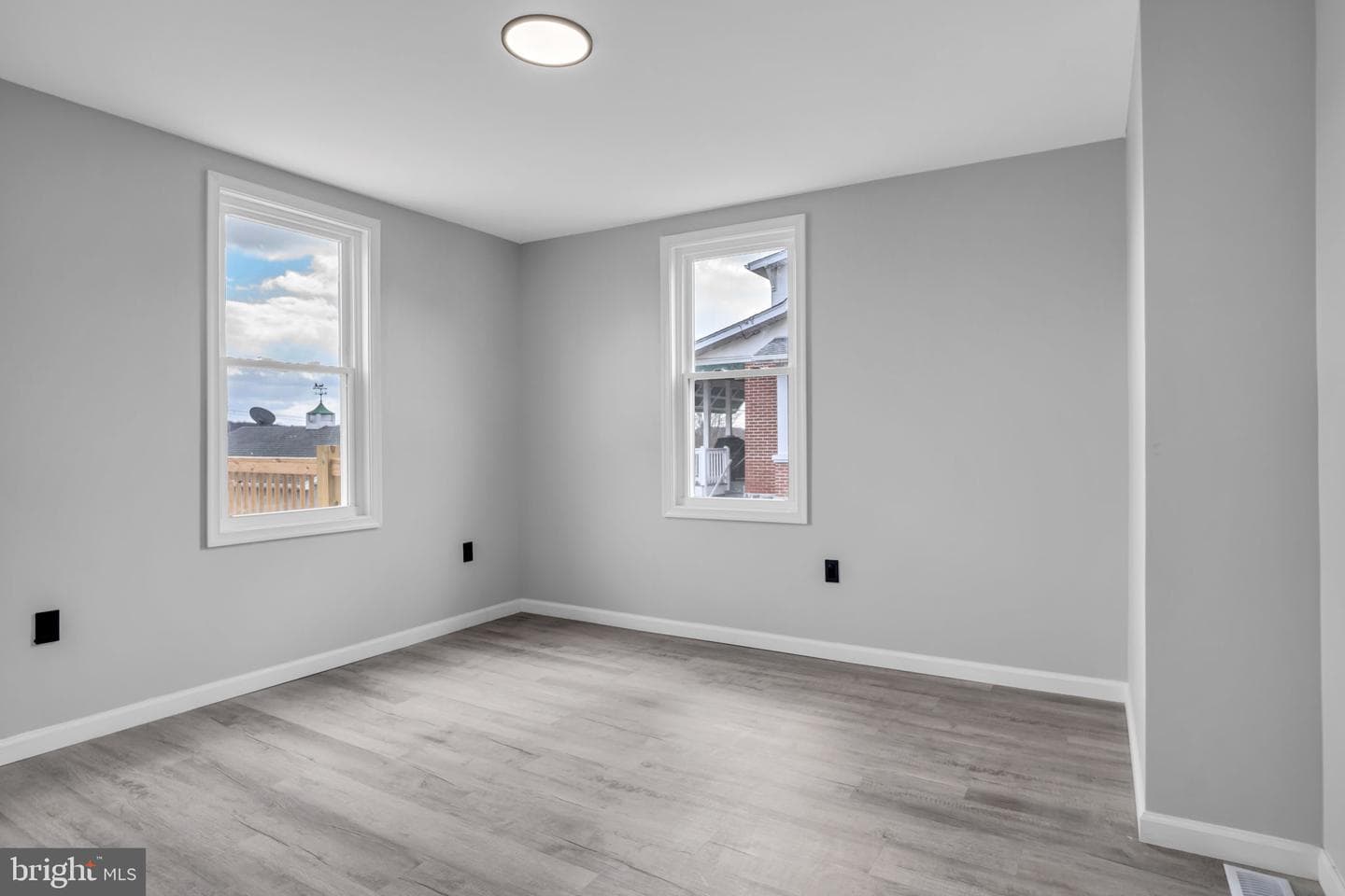 450 E Market photo 20