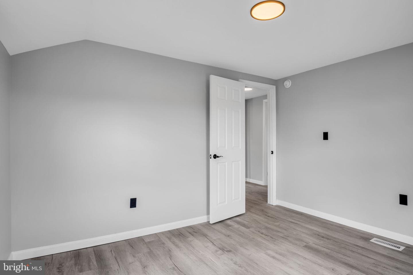 450 E Market photo 28