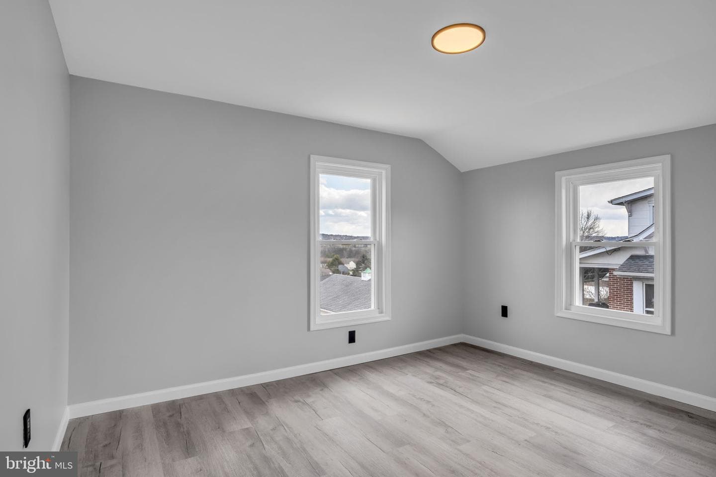 450 E Market photo 29