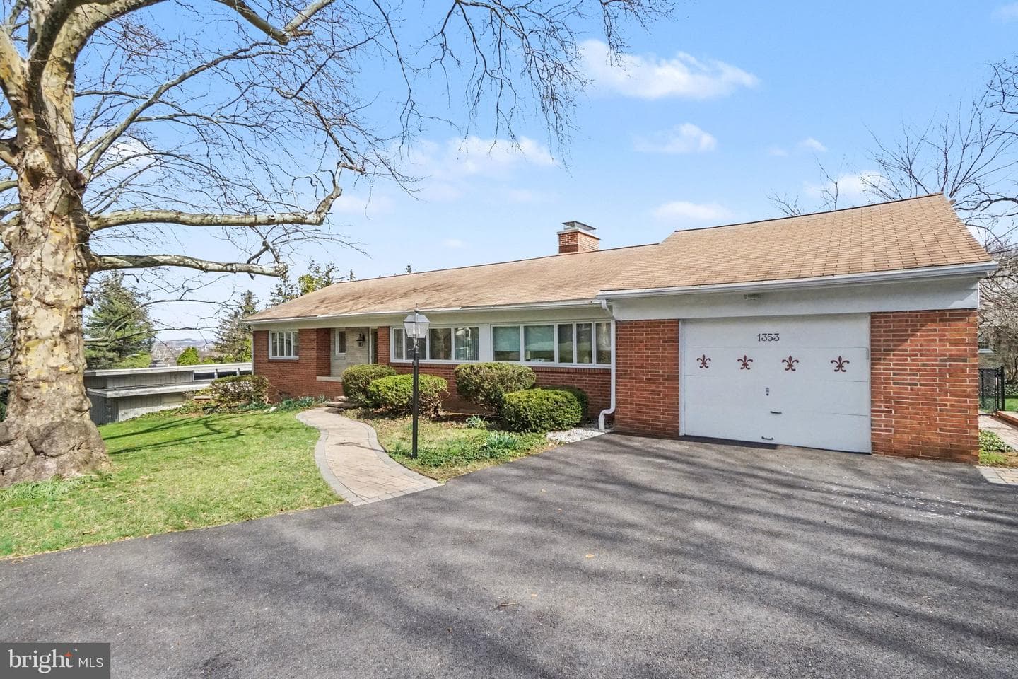 1353 Clover Lane