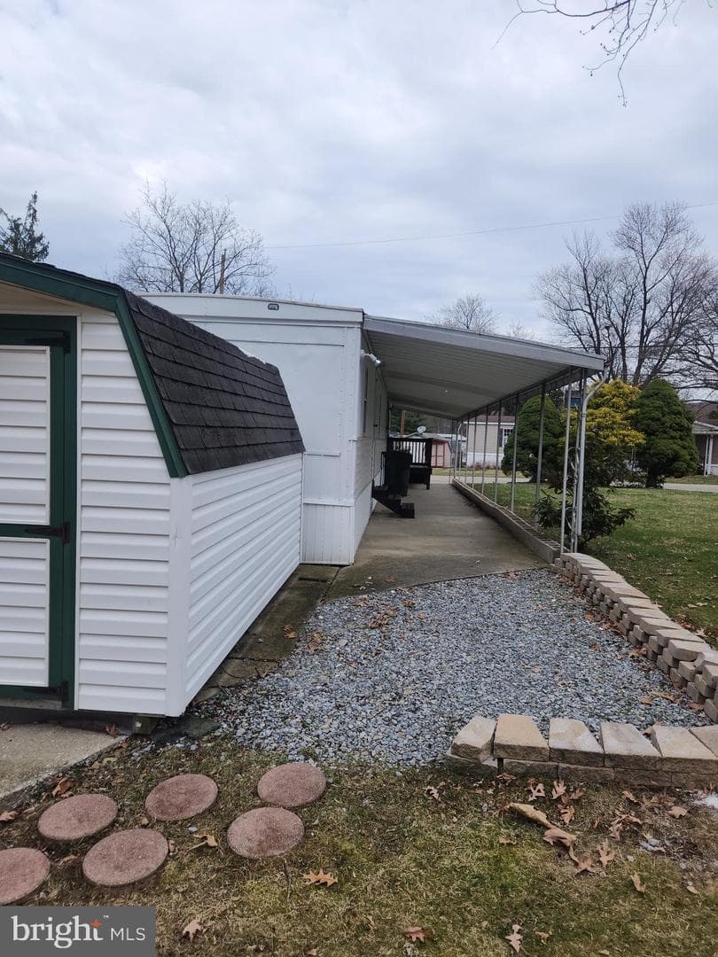 525 Pine Drive photo 2