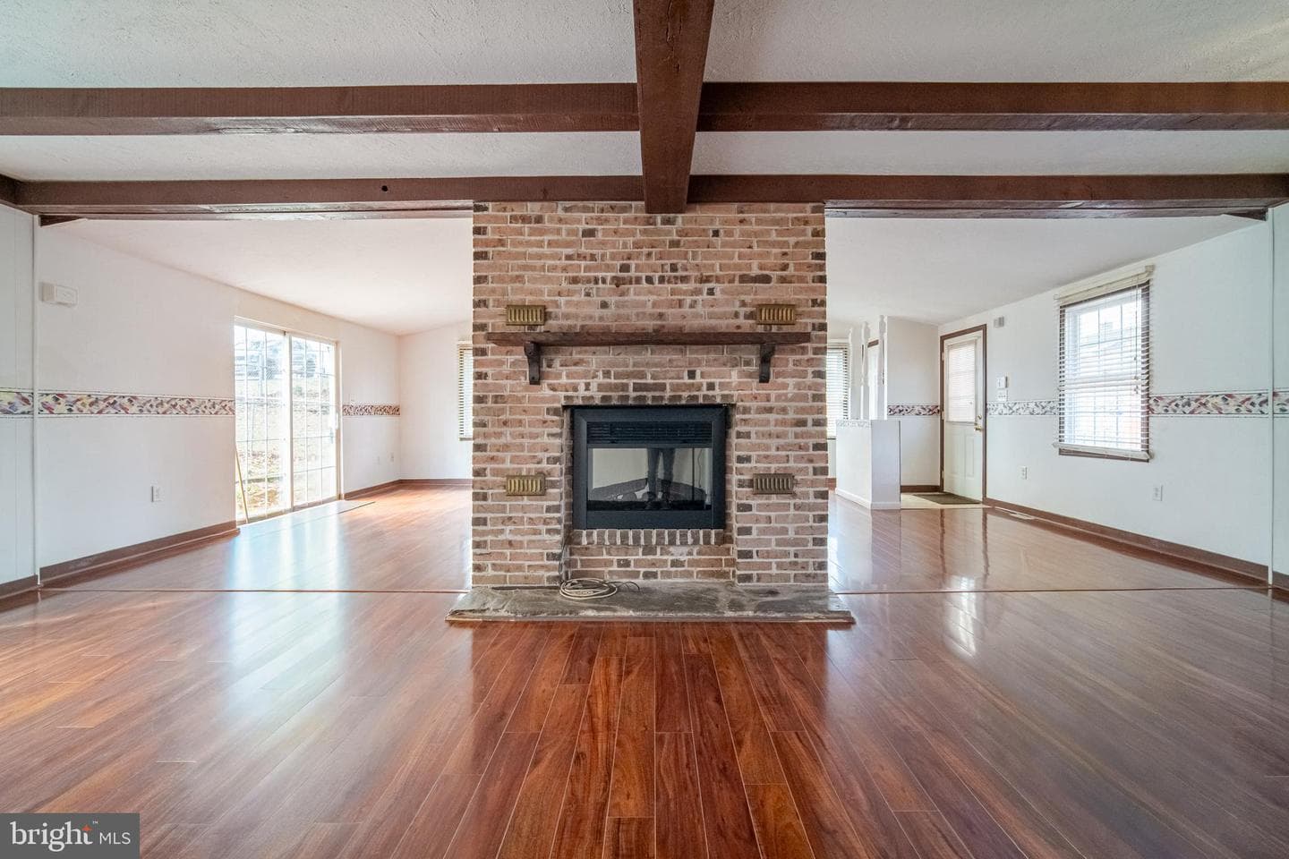 95 Massa Drive photo 8