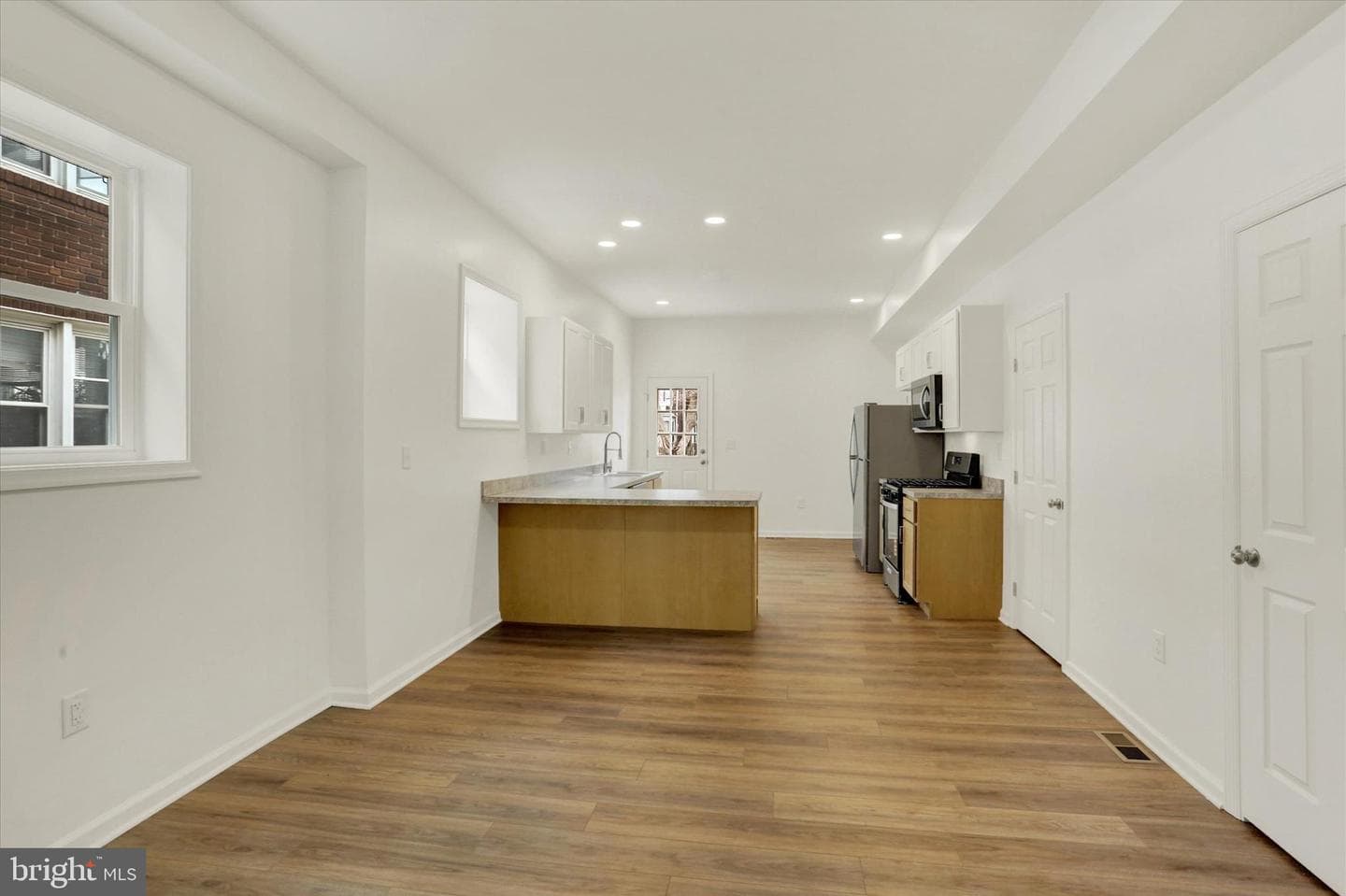 116 Lafayette Street photo 11