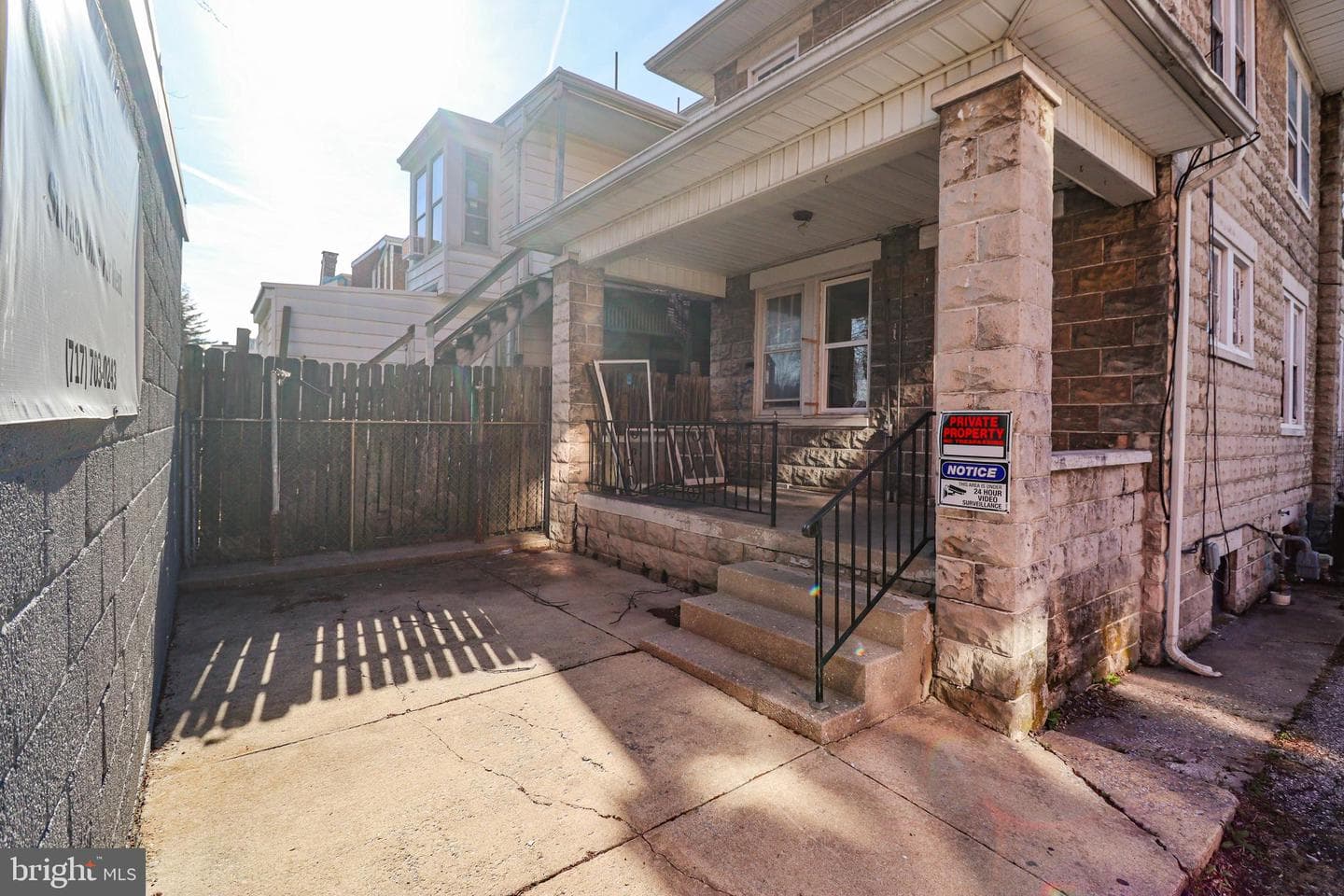 600 W College Avenue photo 31