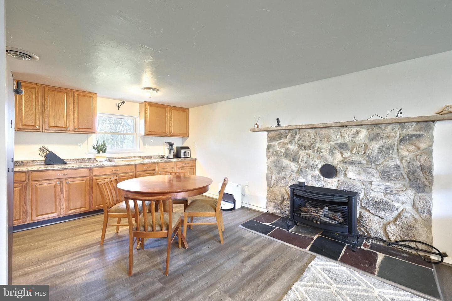 776 Church Road photo 9