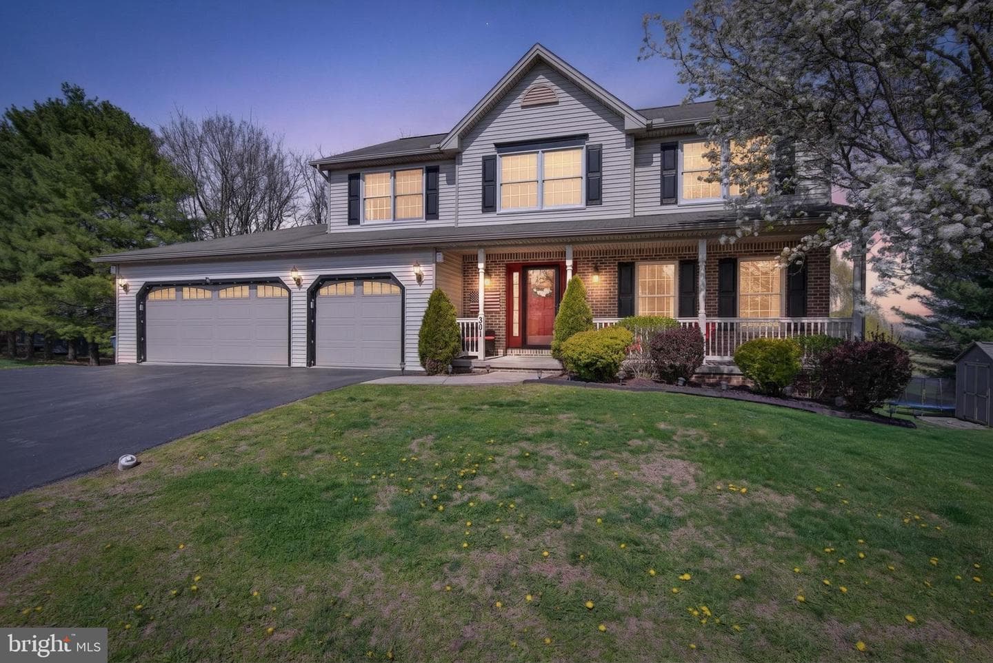 381 Benyou Lane photo 2