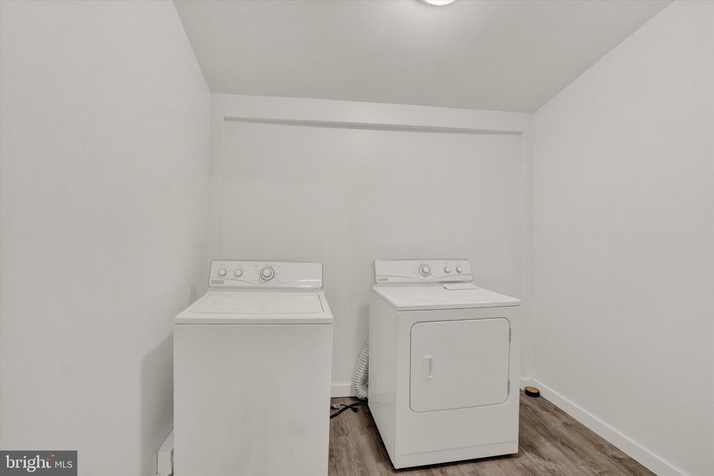 224 W College Avenue photo 10