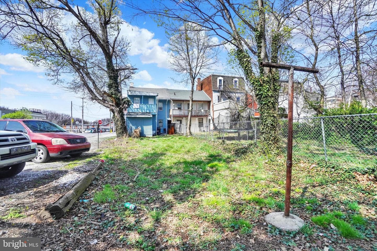 224 W College Avenue photo 11