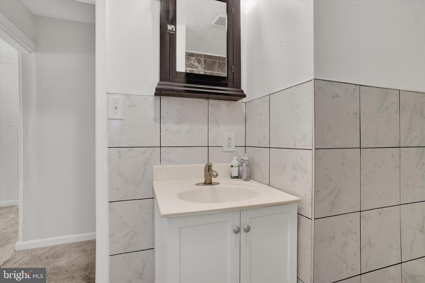 224 W College Avenue photo 14