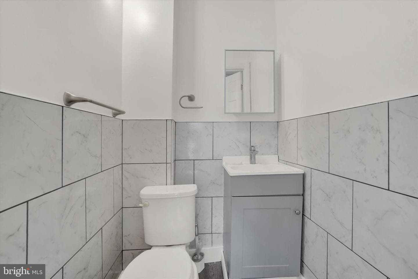 224 W College Avenue photo 6