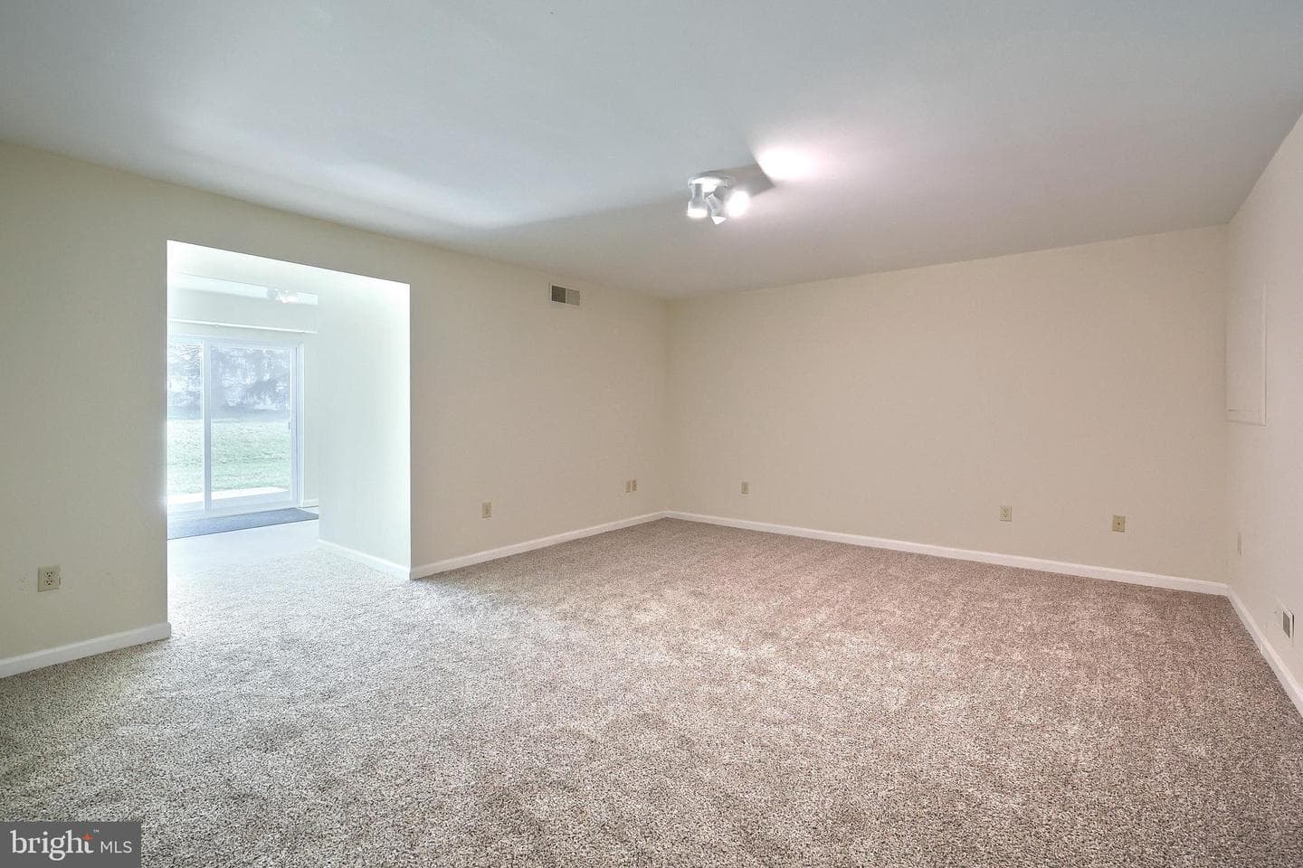 152 Crown Pointe Drive photo 30