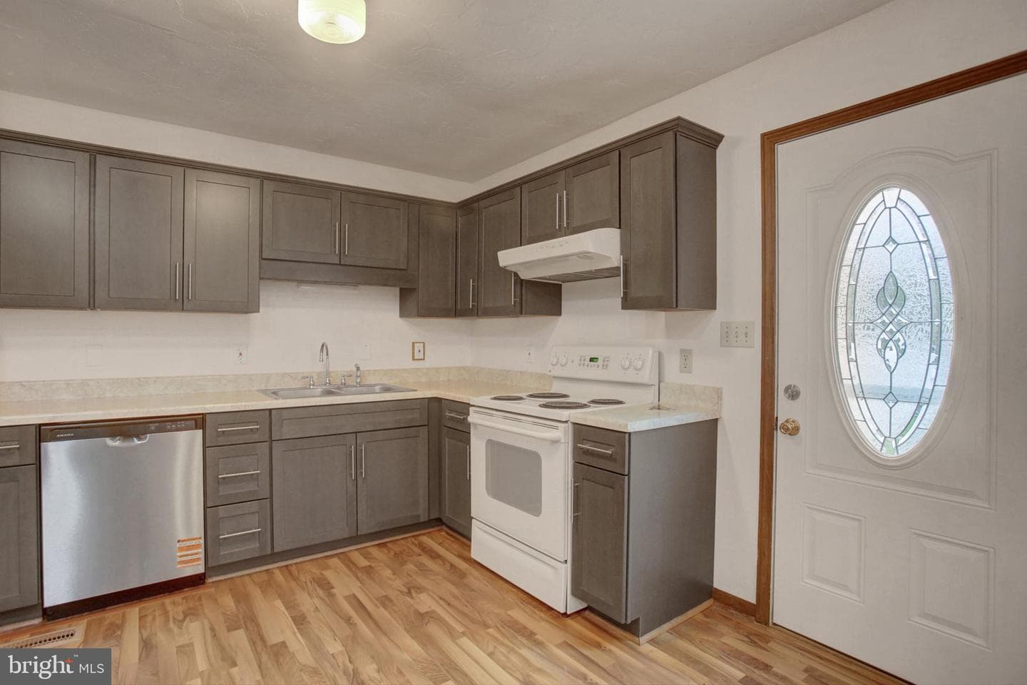 23 Oneill Avenue photo 5