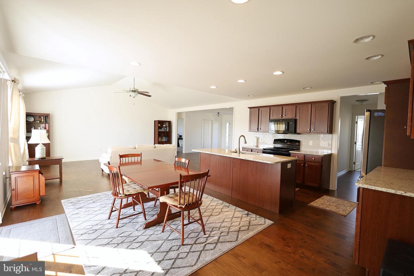 613 Rishel Drive photo 10
