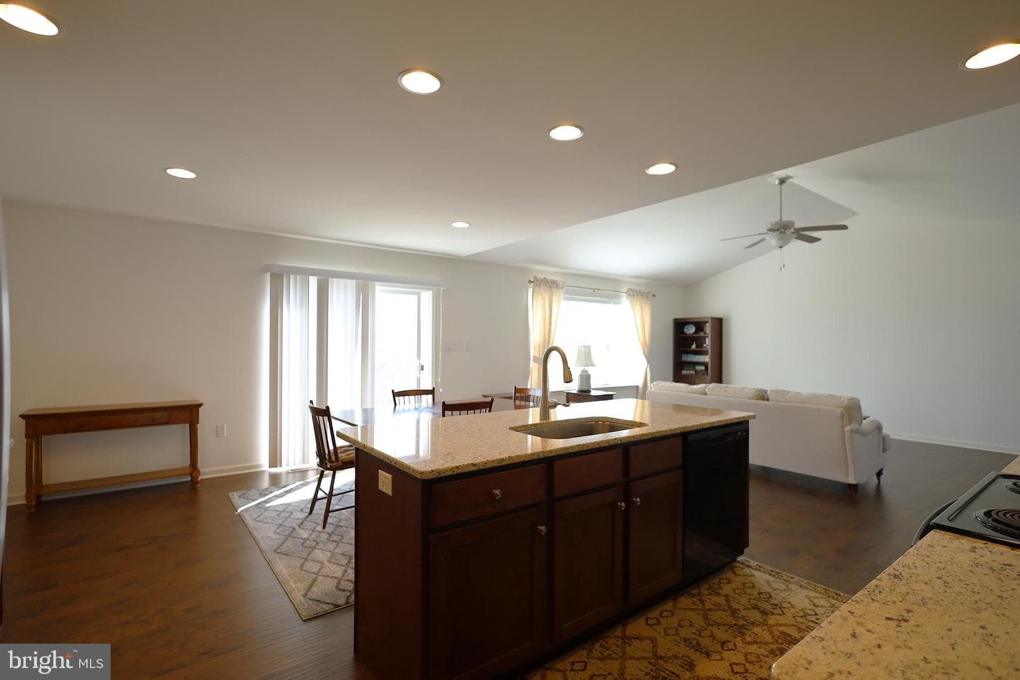 613 Rishel Drive photo 12