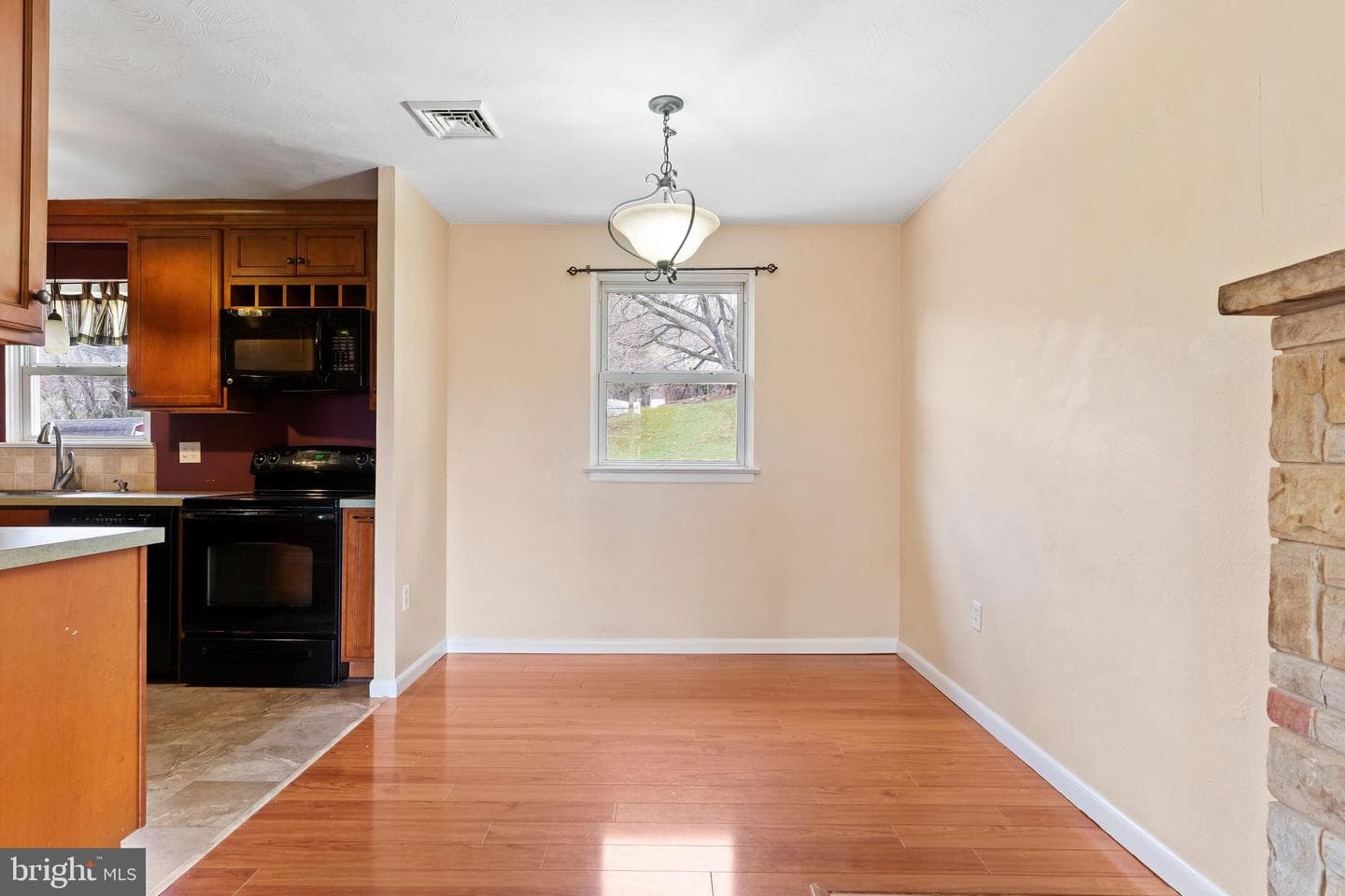 116 Pleasantview Terrace photo 6