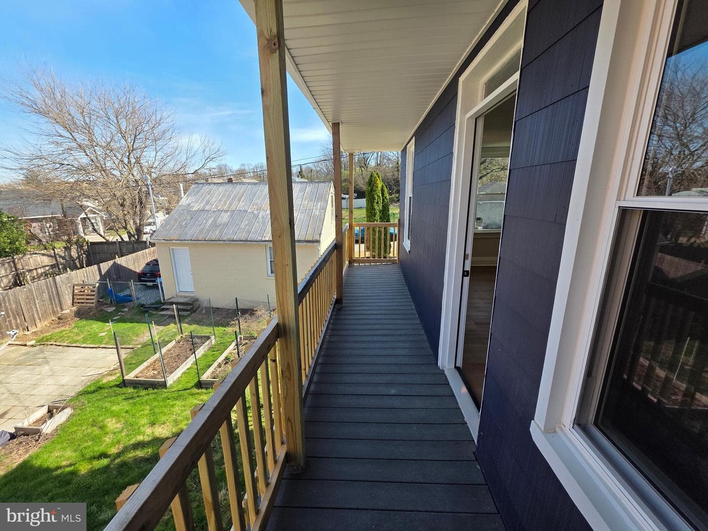 1306 W Poplar Street photo 28