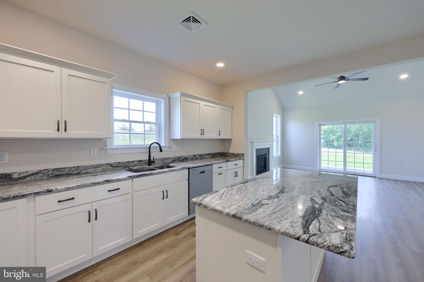 3855 Country Drive photo 8