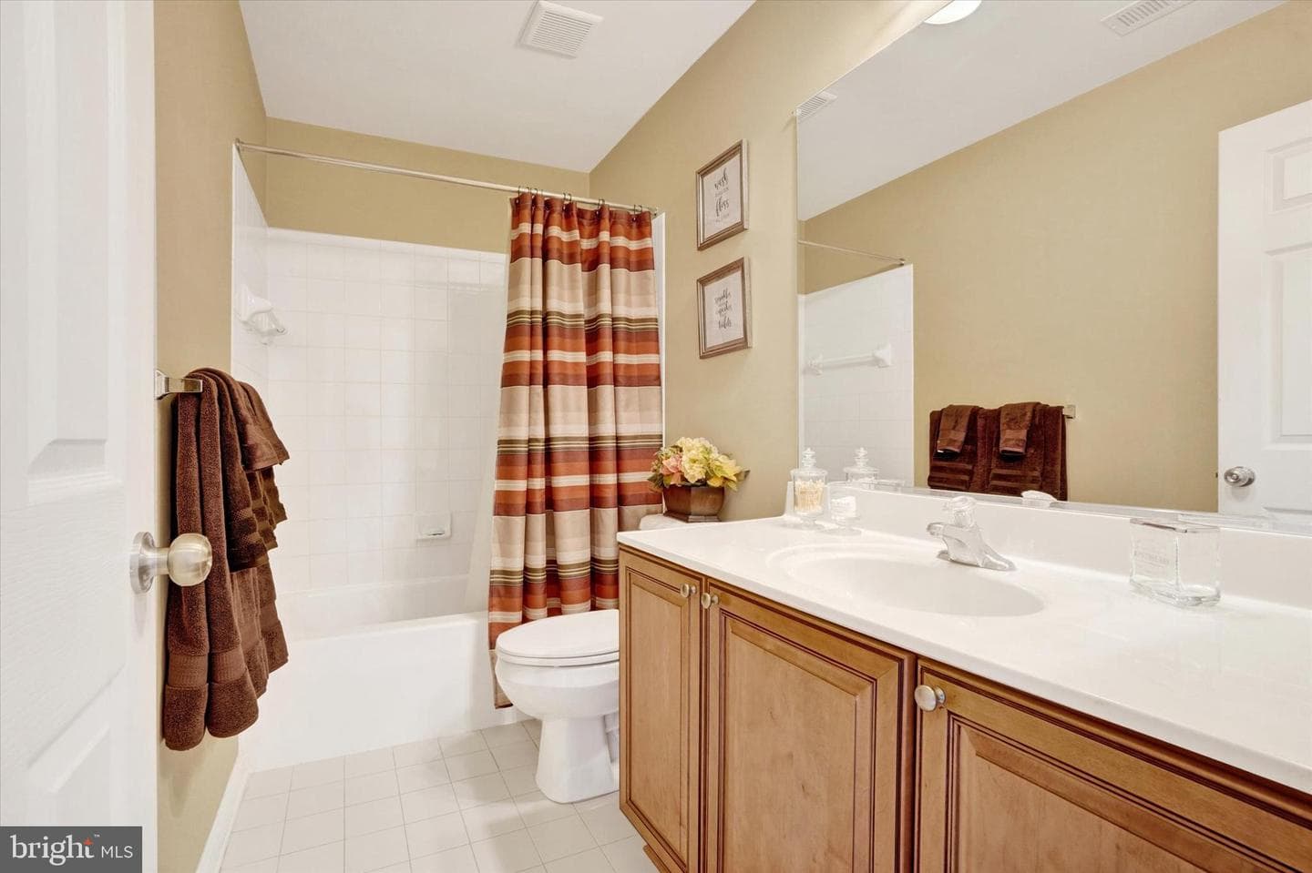 1015 Nugent Way photo 32