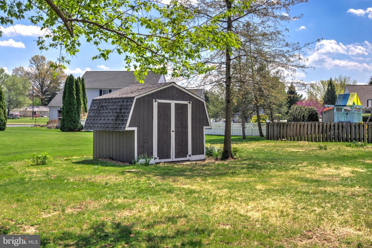 404 Clemens Drive photo 49