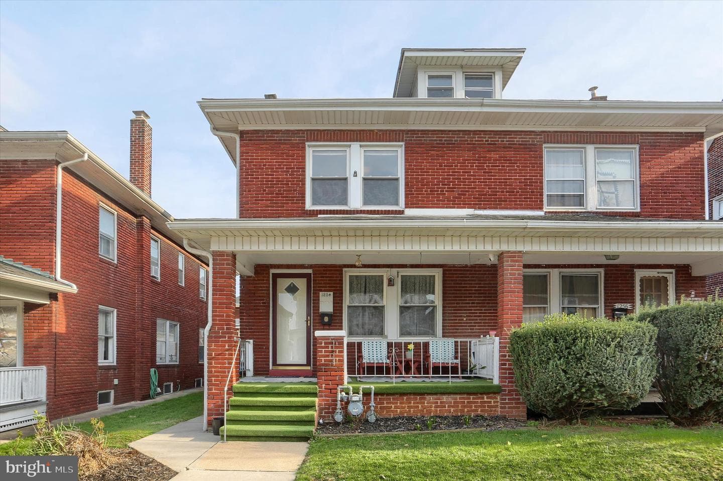 1254 W Poplar Street