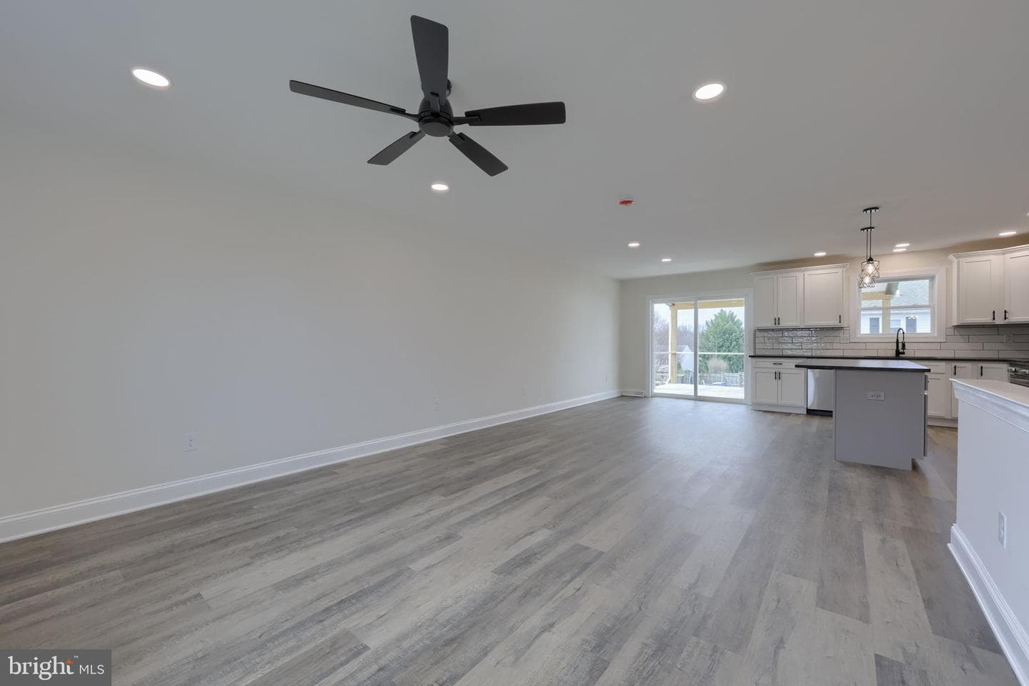 310 Kendale Road photo 8