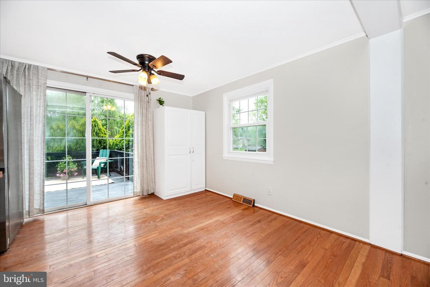 10 Sherman St photo 12