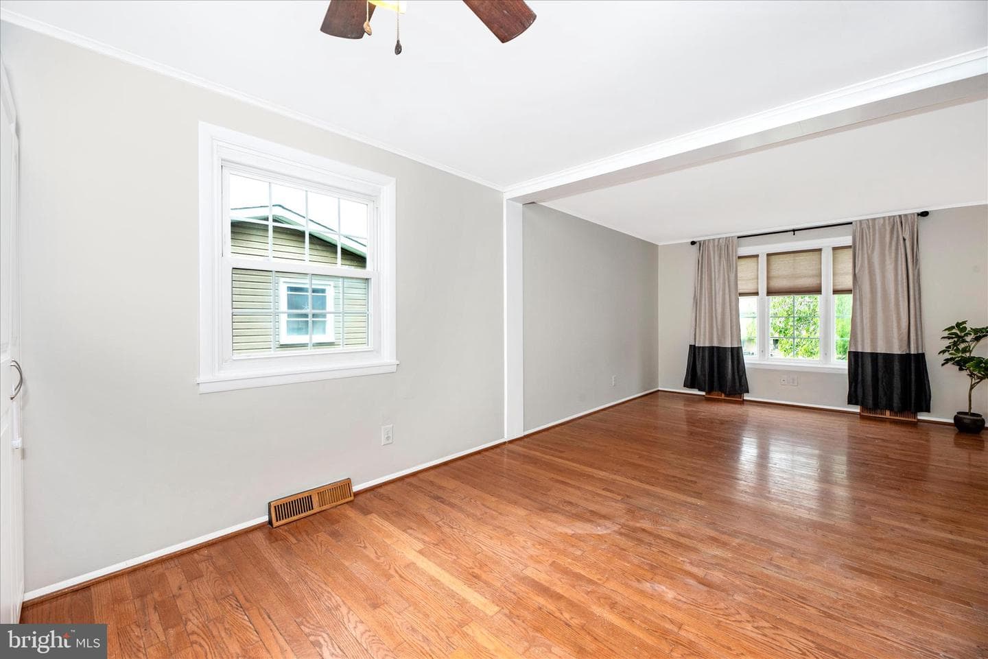 10 Sherman St photo 13