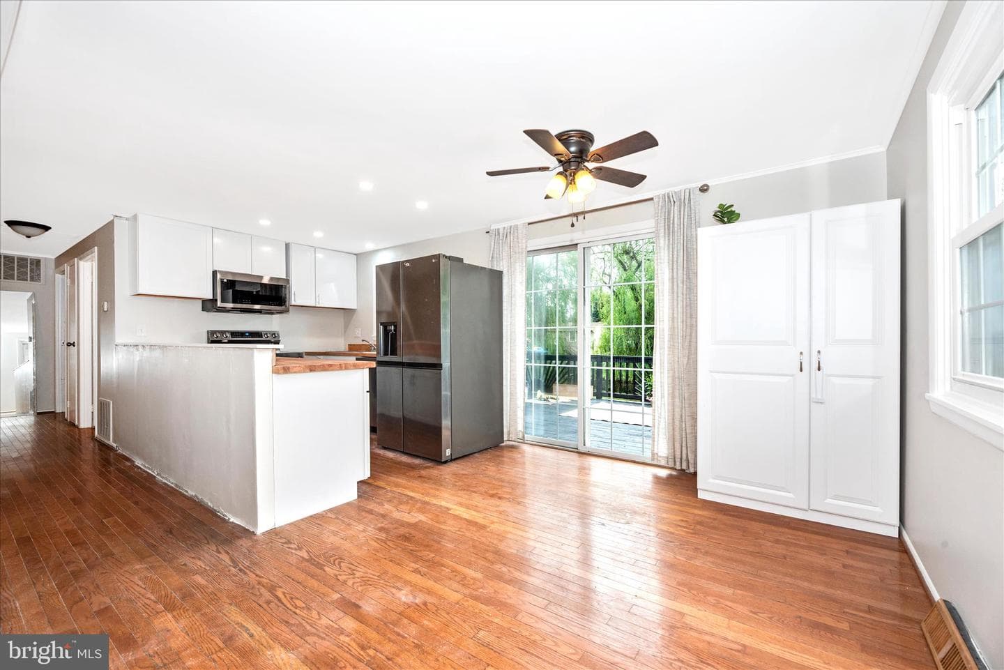 10 Sherman St photo 15