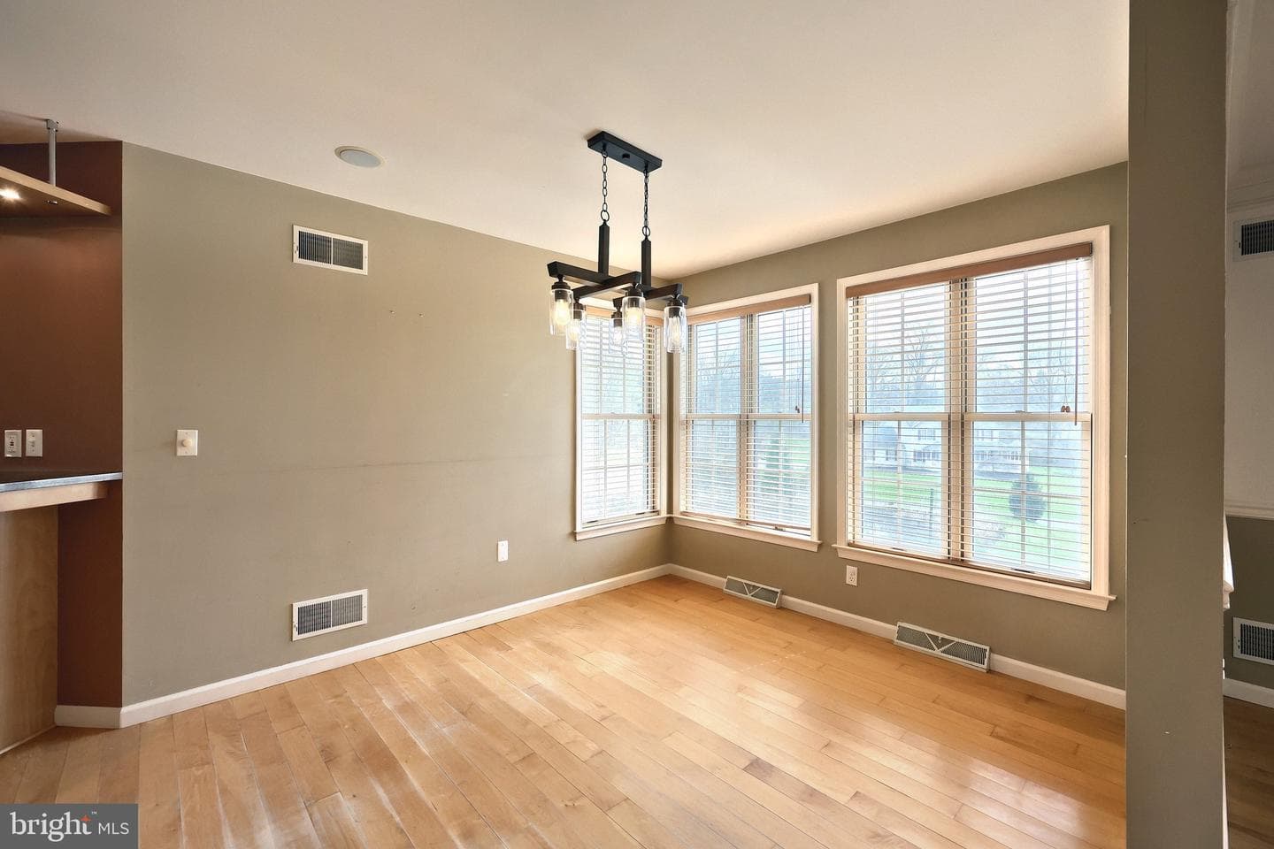 101 Fairfax Dr. photo 24