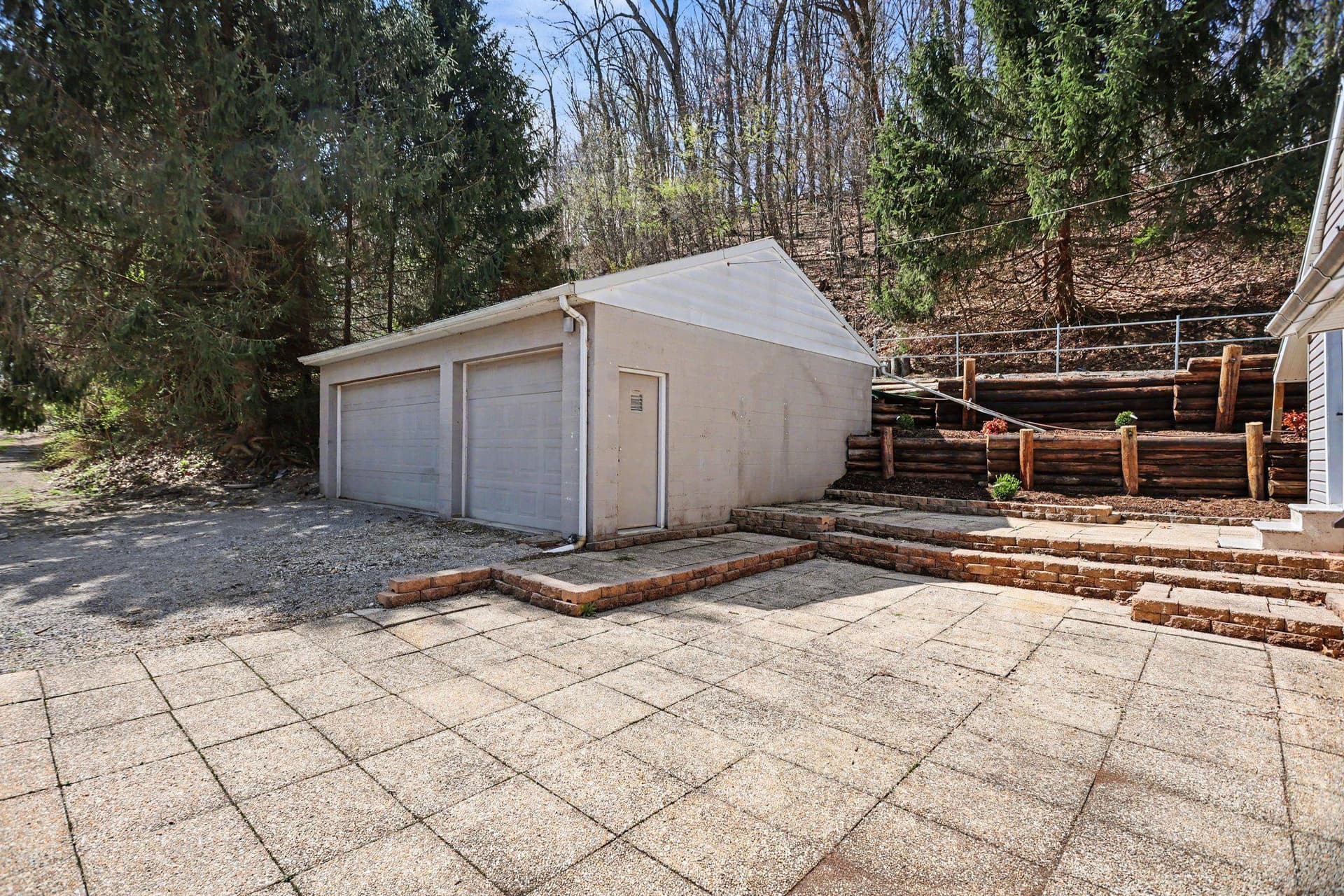 6381 Glatfelters Station Road photo 39