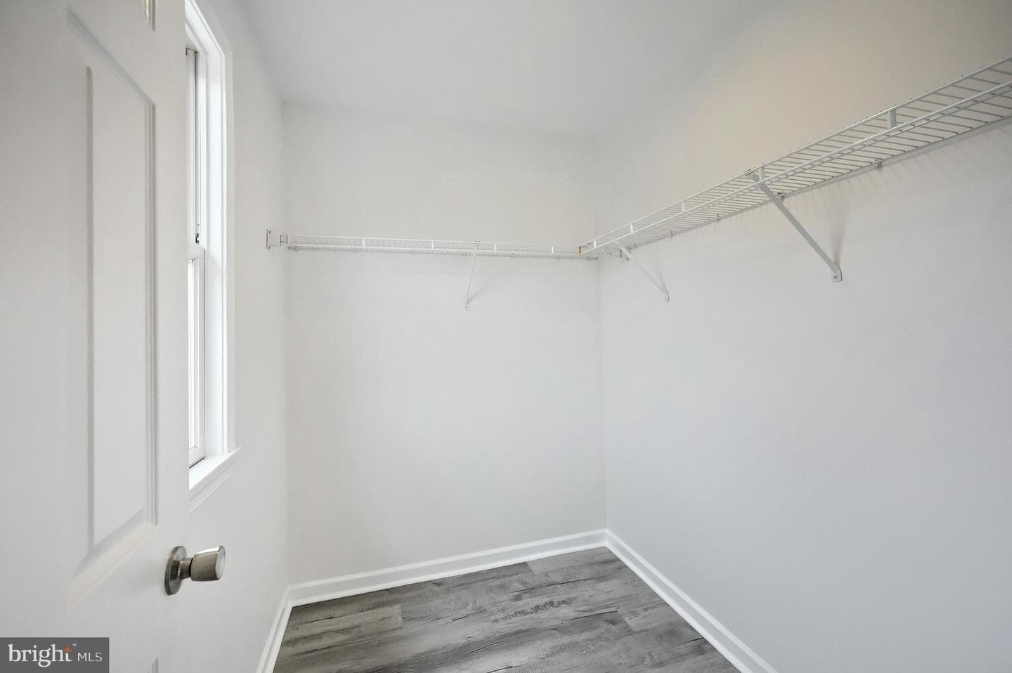 413 Springbrook Court photo 16