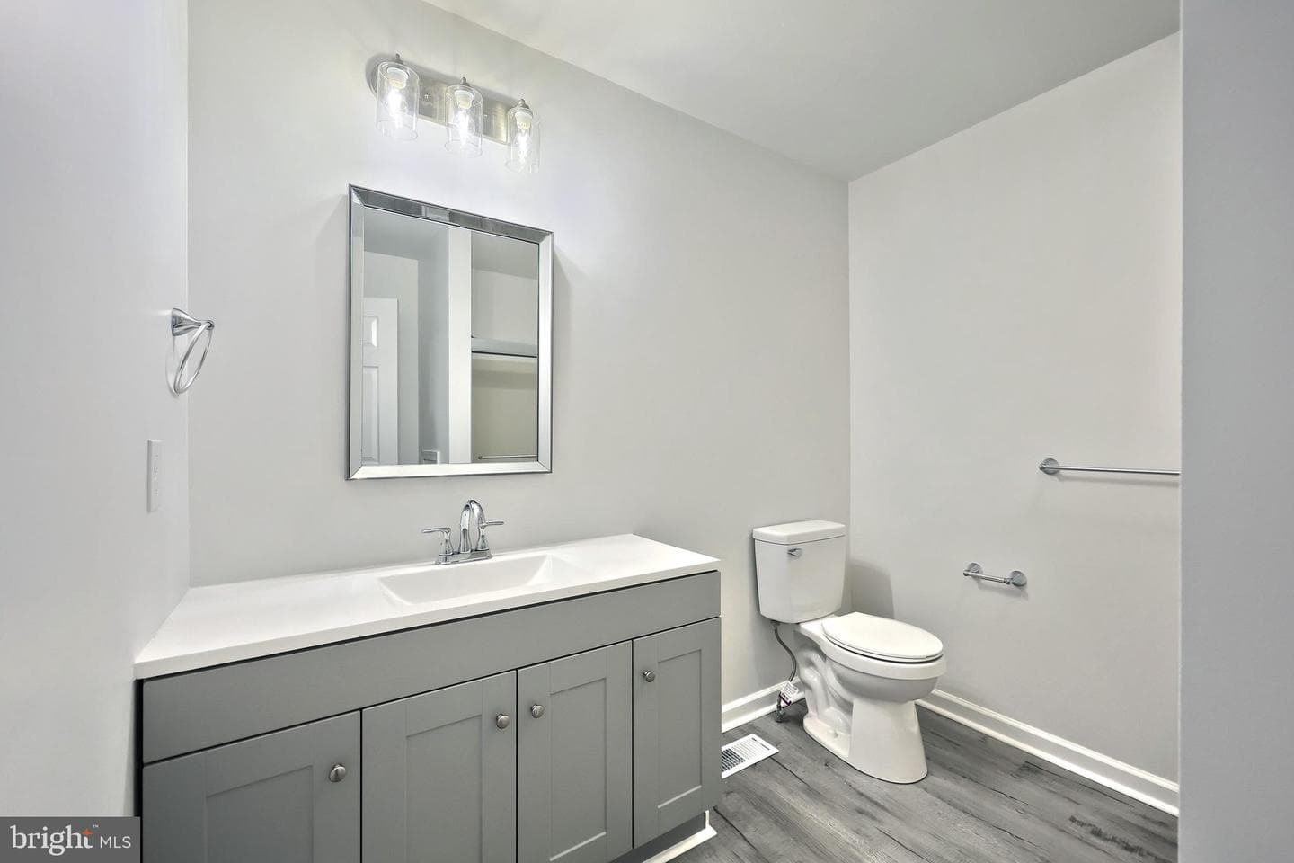 413 Springbrook Court photo 24