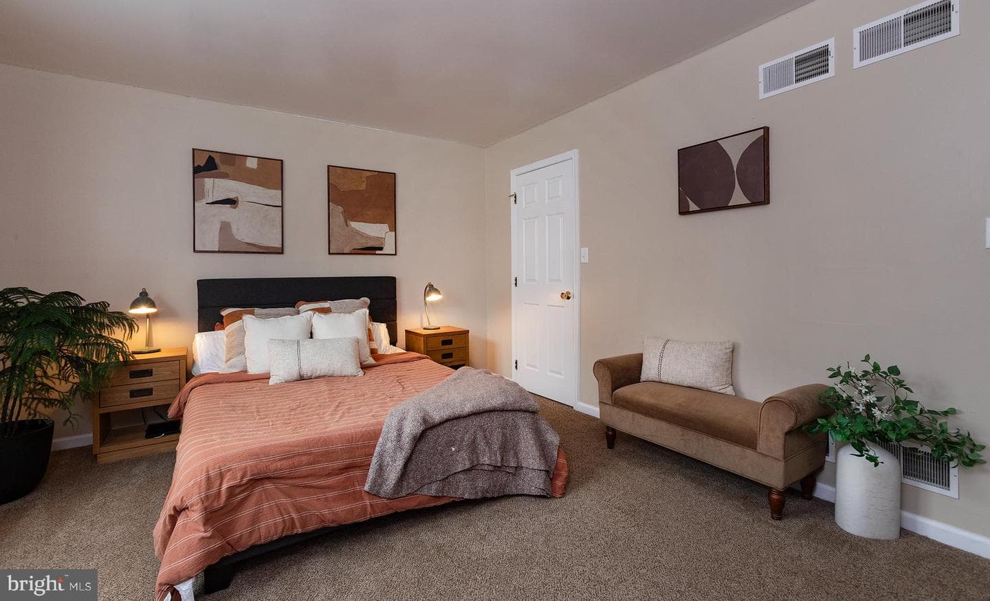 606 Butterfly Circle photo 18