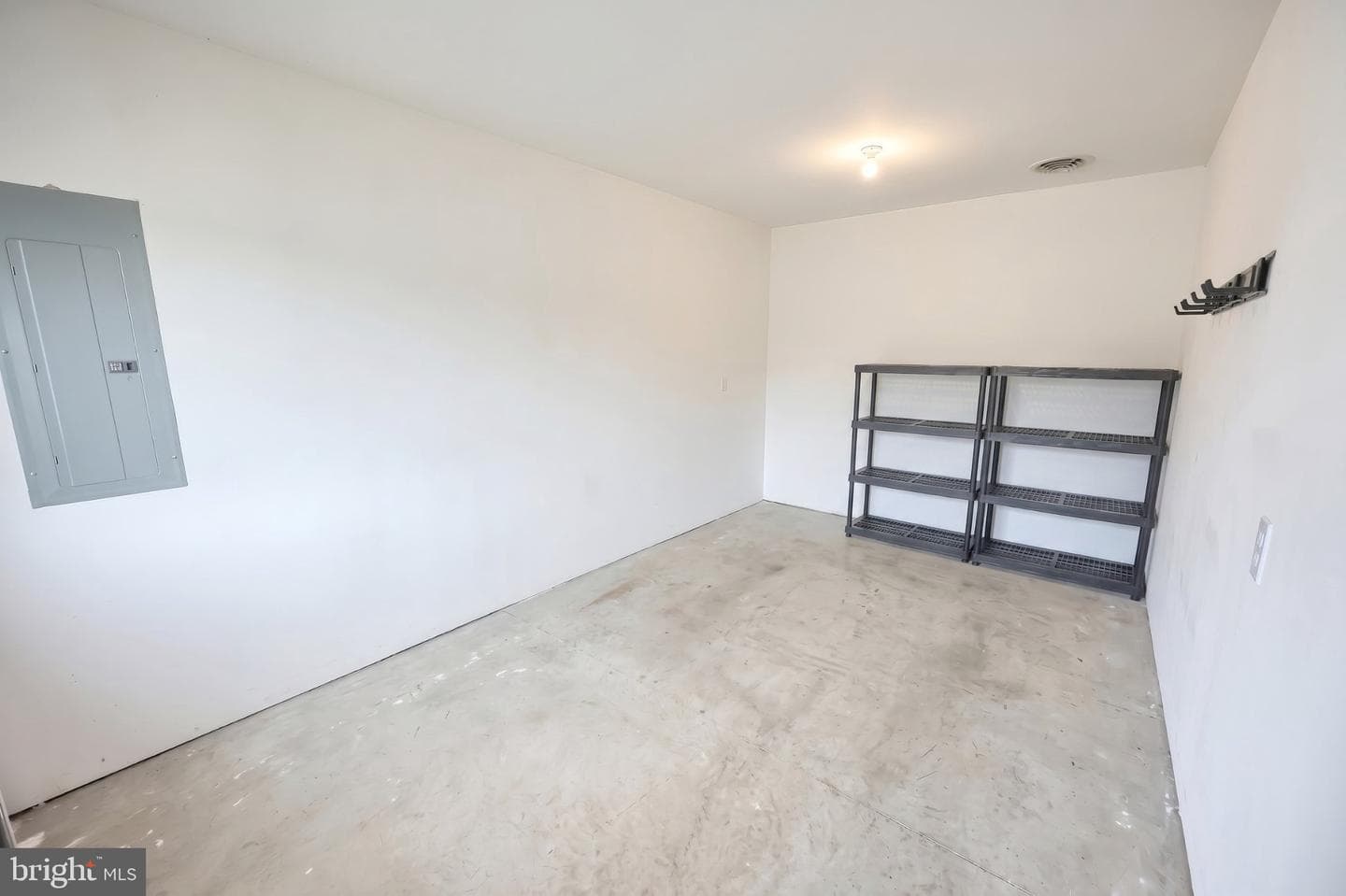 1436 Wheatfield Drive photo 28