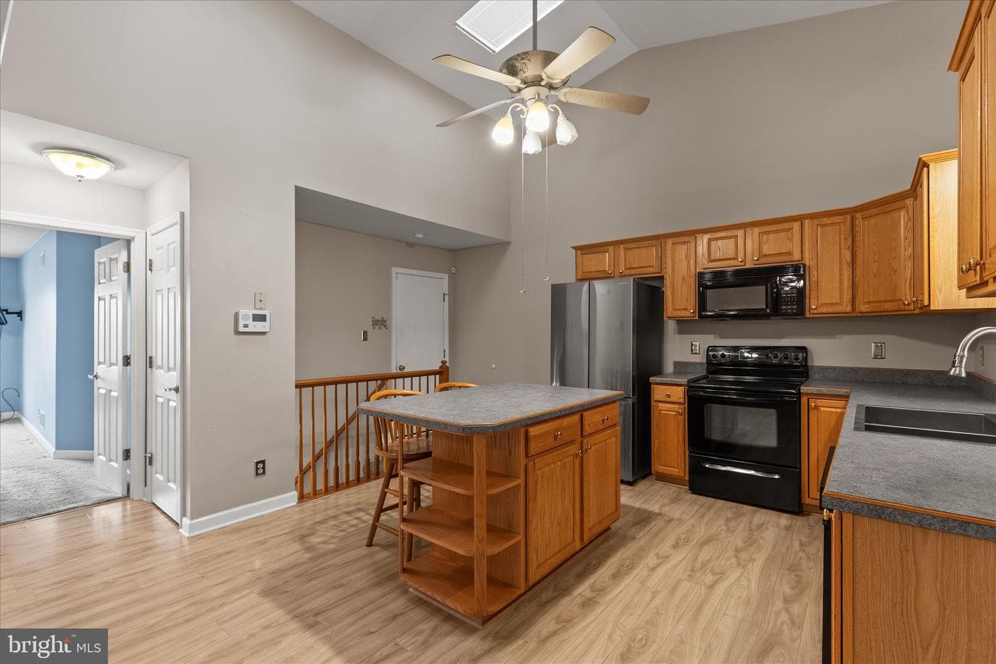714 Randolph Street photo 8