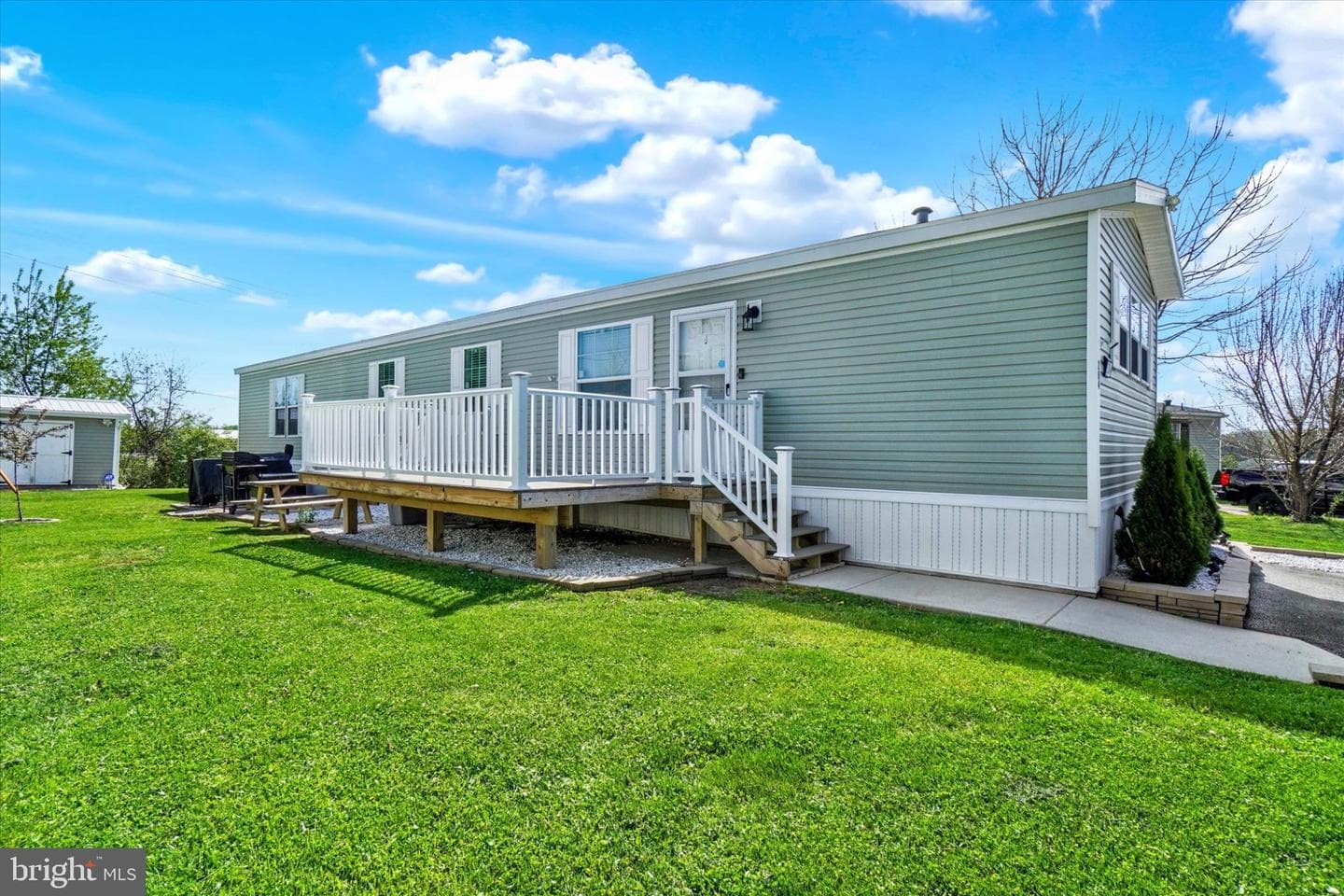 284 Chesapeake Estate photo 2