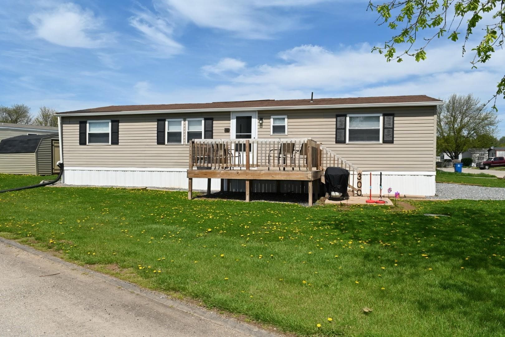 300 Chesapeake Estate photo 1