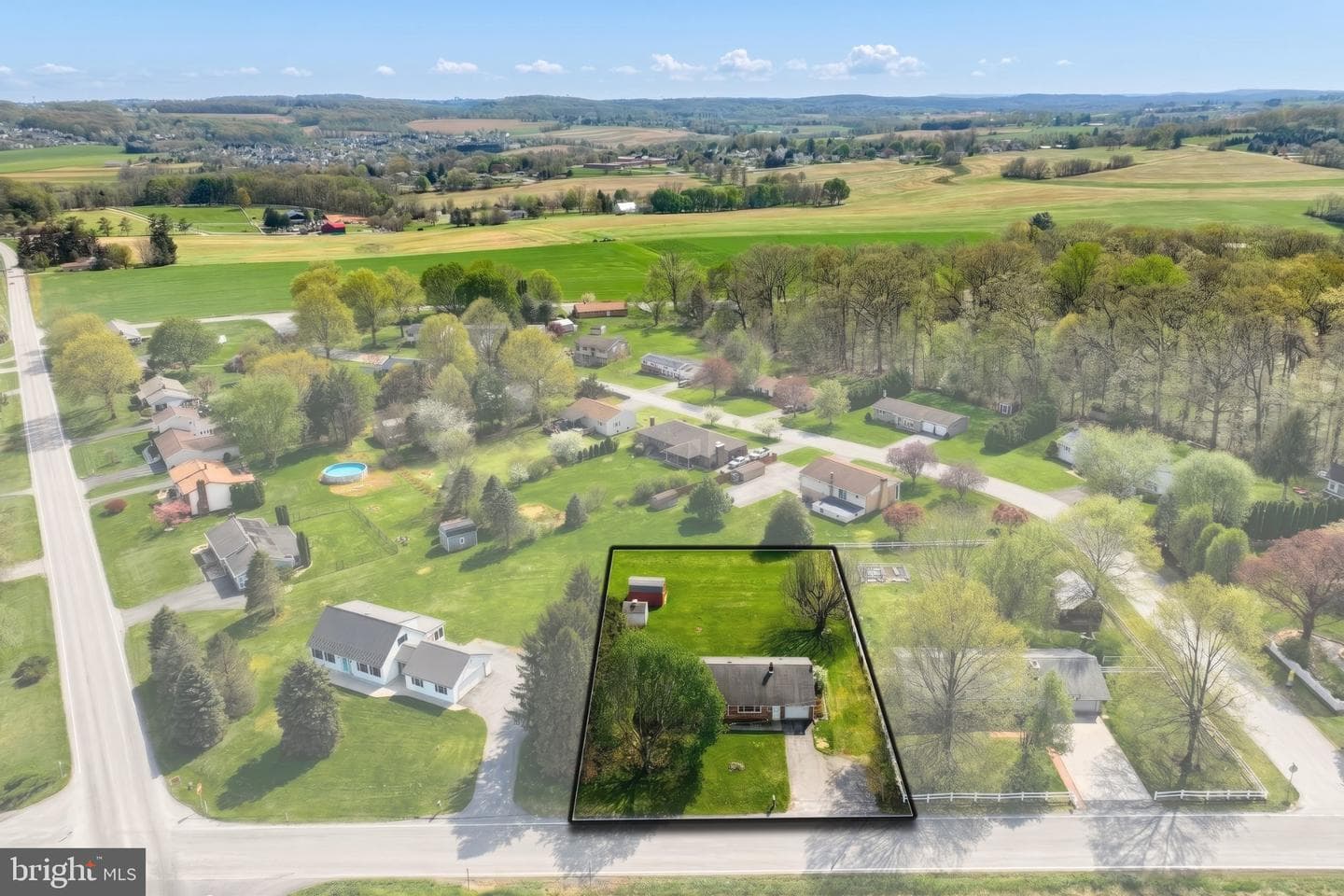 860 Witmer Road photo 32