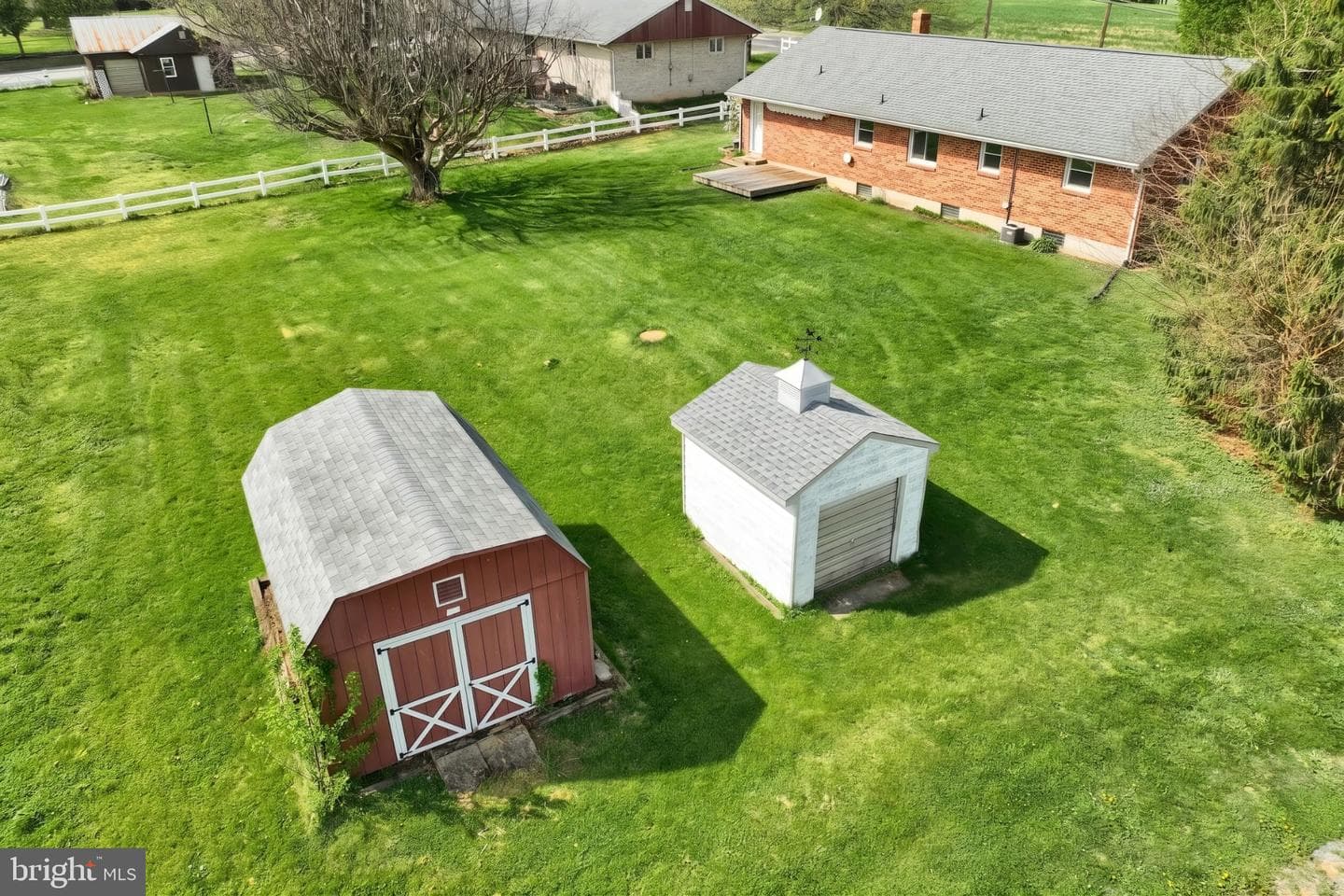 860 Witmer Road photo 34