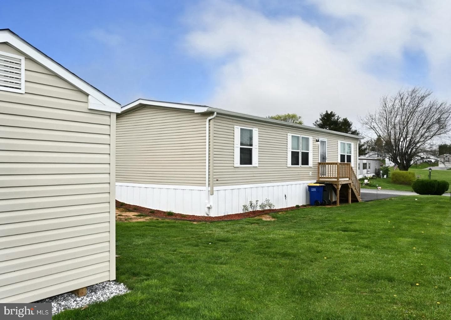 103 Carbridge Road E photo 27