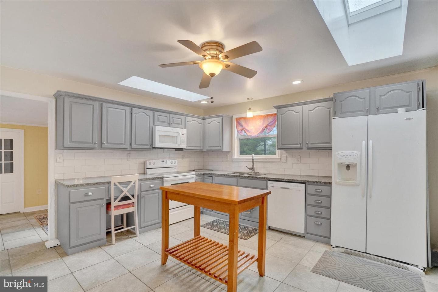 3870 Autumn Lane photo 3