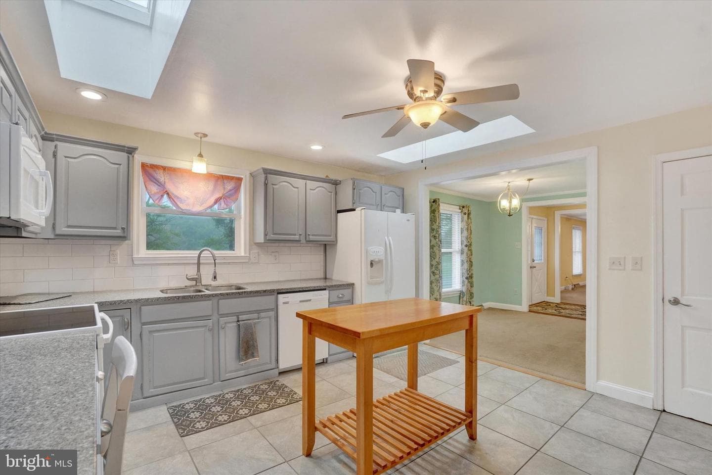 3870 Autumn Lane photo 4