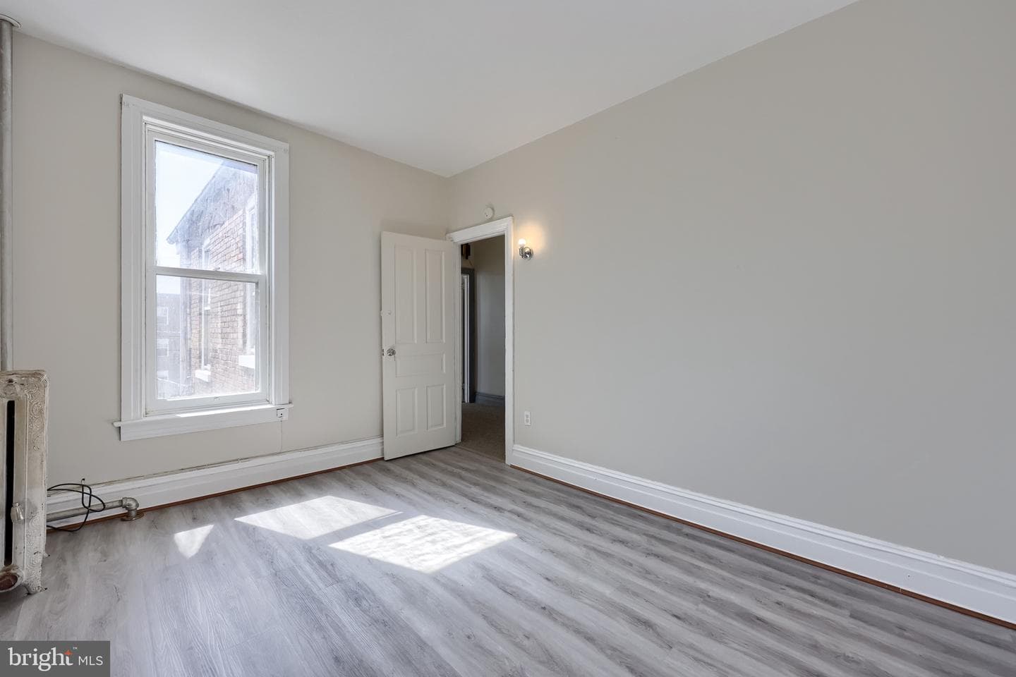 702 York Street photo 28