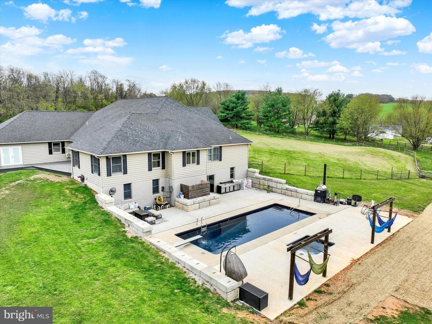 1685 Bahns Mill Road photo 3