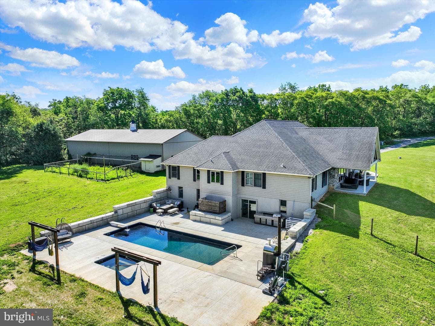 1685 Bahns Mill Road photo 4
