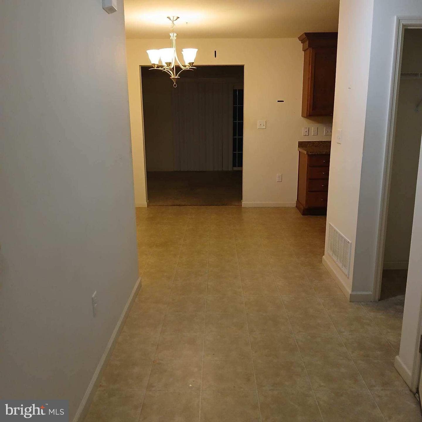 118 Scully Place photo 3