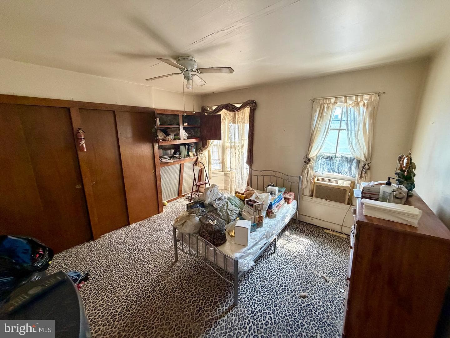 1039 E Poplar Street photo 10