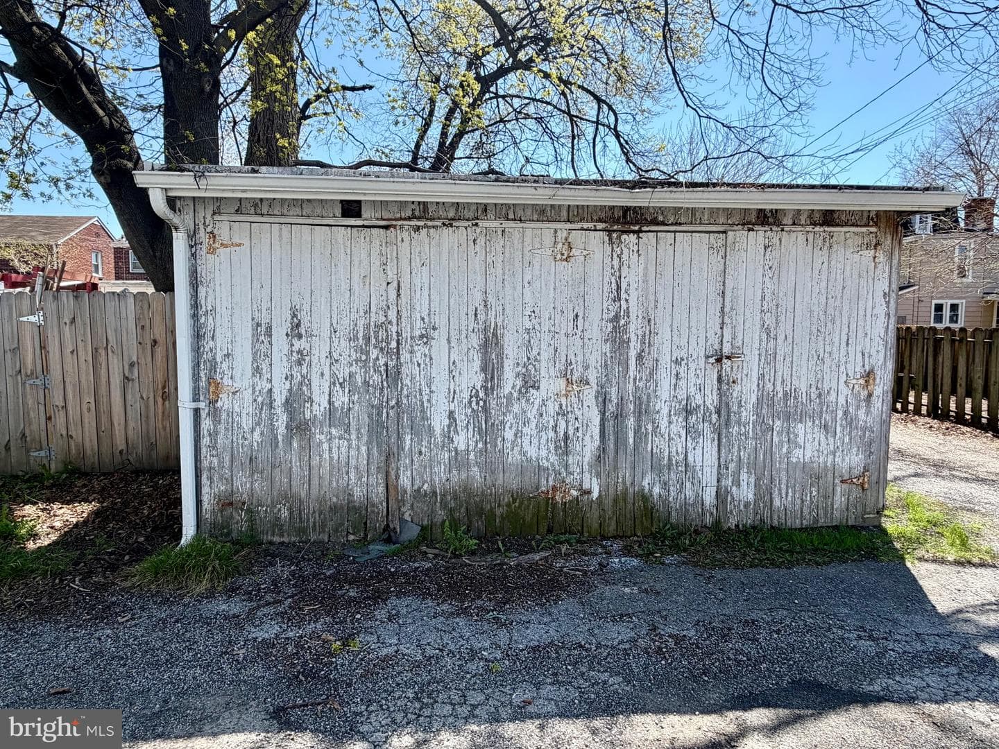 1039 E Poplar Street photo 21