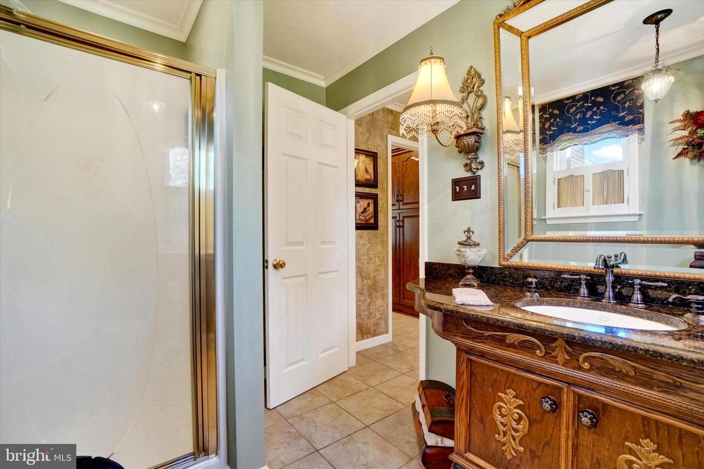 2553 Roosevelt Avenue photo 48