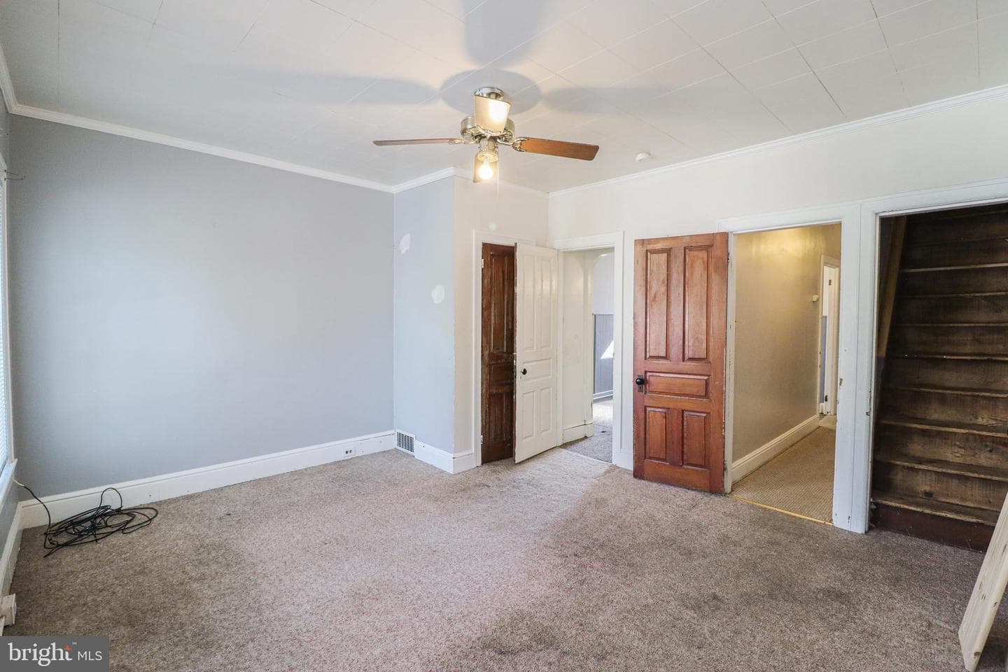 546 Smith Street photo 12